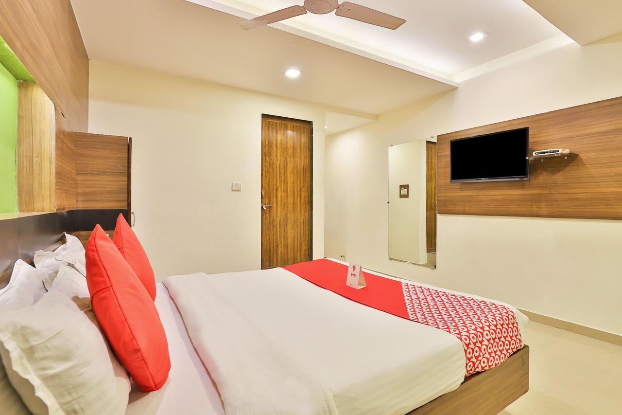 Oyo 4605 Hotel Aakarsh Dharamshala Bagian luar foto