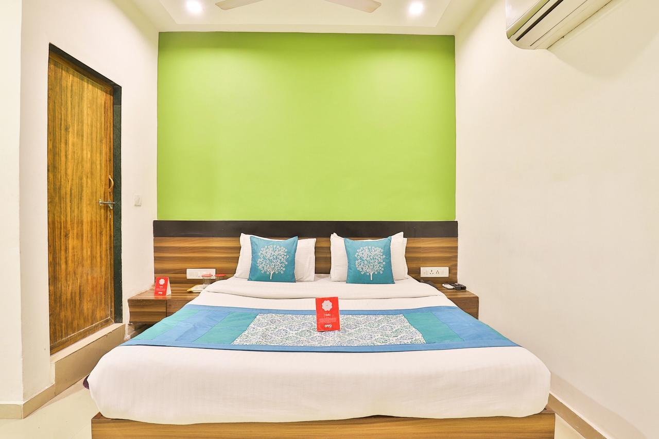 Oyo 4605 Hotel Aakarsh Dharamshala Bagian luar foto