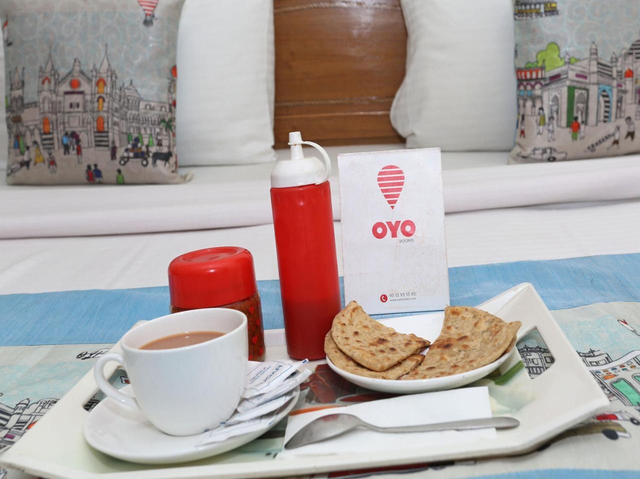 Oyo 4605 Hotel Aakarsh Dharamshala Bagian luar foto